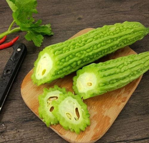 吃瓜吃枇杷说说搞笑,枇杷与吃瓜的欢乐碰撞