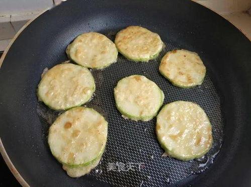 二饼吃瓜精绝,揭秘娱乐圈的“瓜精”传奇